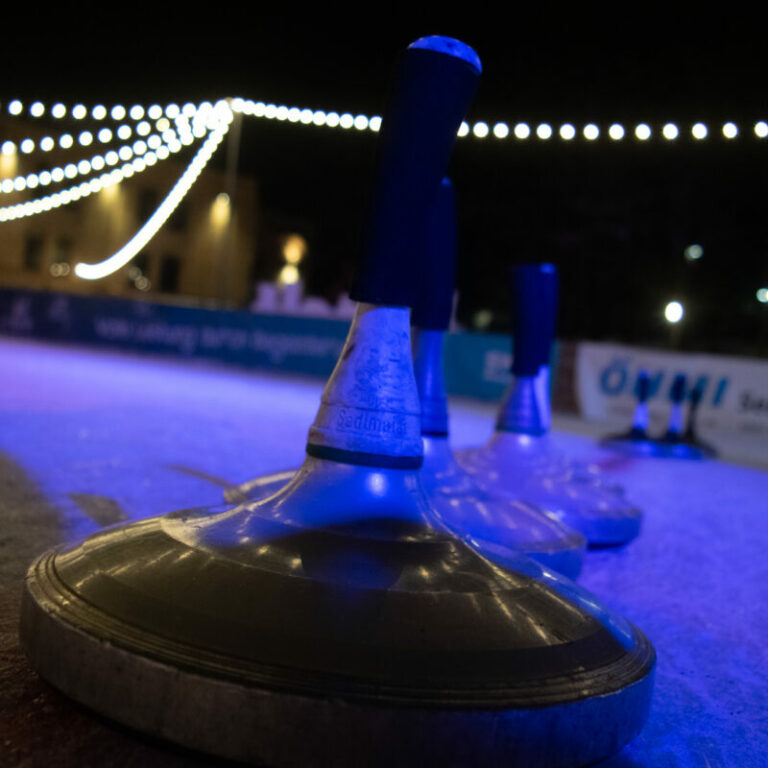 Winterfest mit Eisstockschießen in der Festung Mark