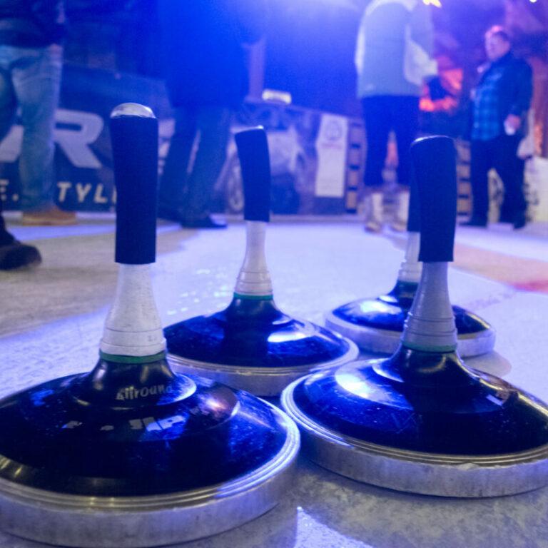Winterfest mit Eisstockschießen in der Festung Mark
