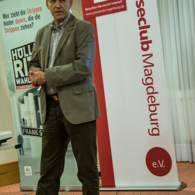 “Höllenritt Wahlkampf” — Lesung mit Frank Stauss