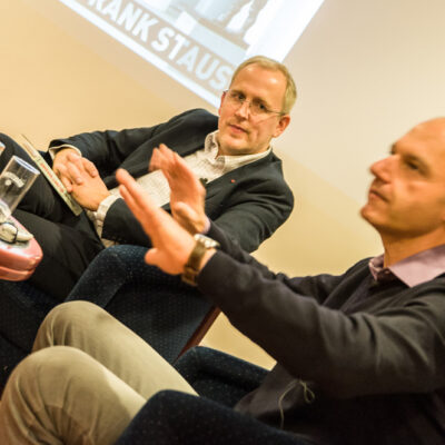 “Höllenritt Wahlkampf” — Lesung mit Frank Stauss
