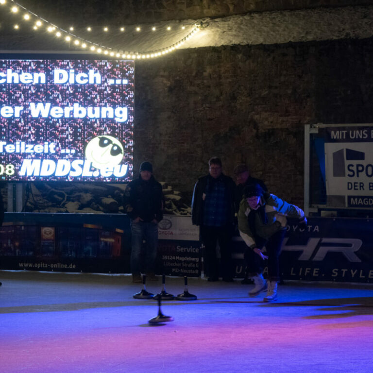 Winterfest mit Eisstockschießen in der Festung Mark