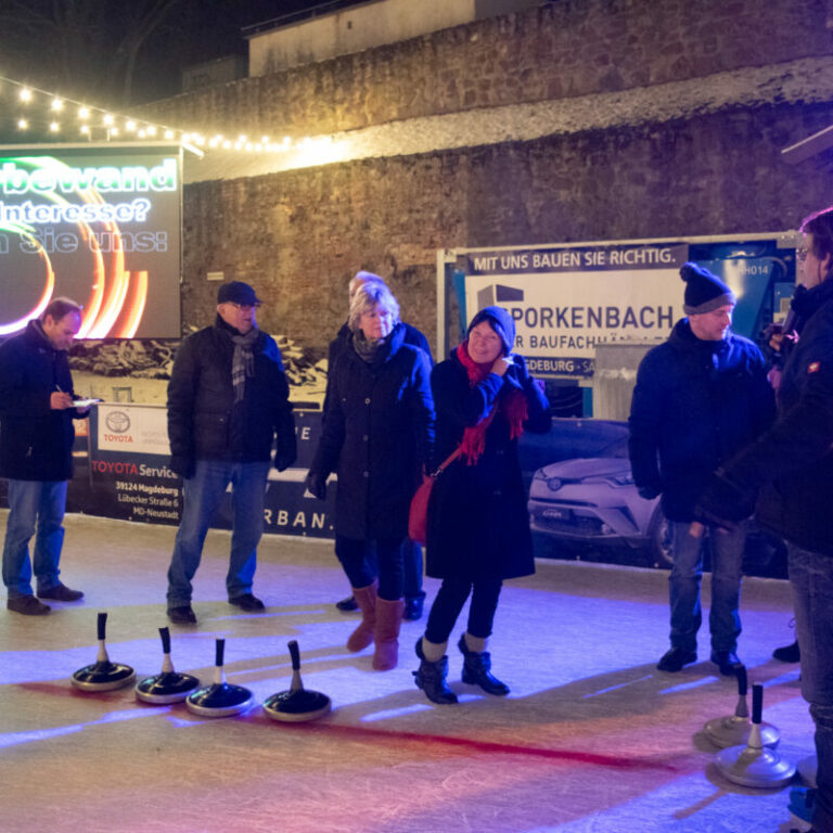 Winterfest mit Eisstockschießen in der Festung Mark