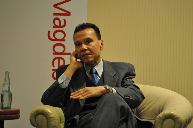 Podiumsdiskussion „Brennendes Arabien“