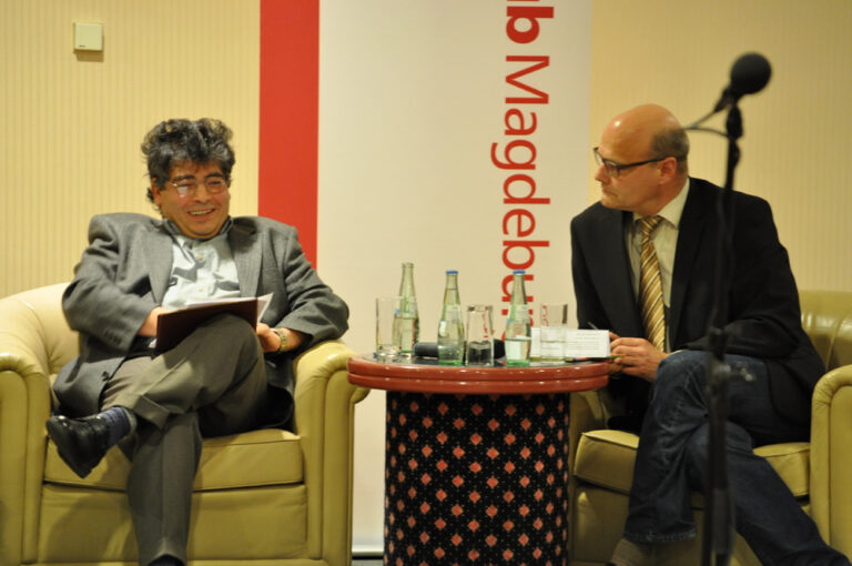 Podiumsdiskussion „Brennendes Arabien“