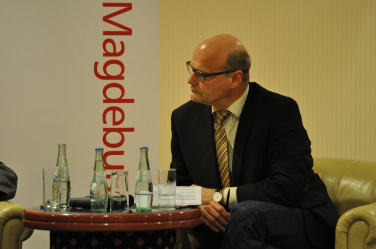 Podiumsdiskussion „Brennendes Arabien“