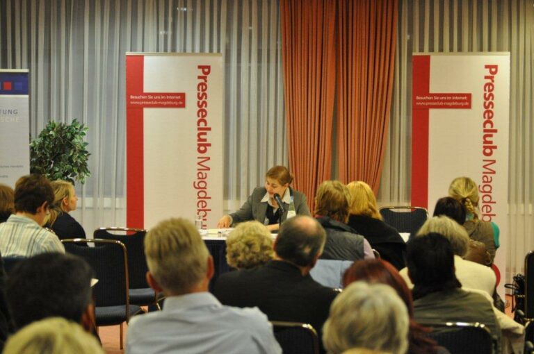 Vortrags- und Gesprächsveranstaltung „Eure Ehre – unser Leid“ – Das Engagement gegen Zwangsheirat und Ehrenmord