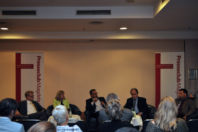 Podiumsdiskussion “Pressefreiheit ohne Grenzen?”