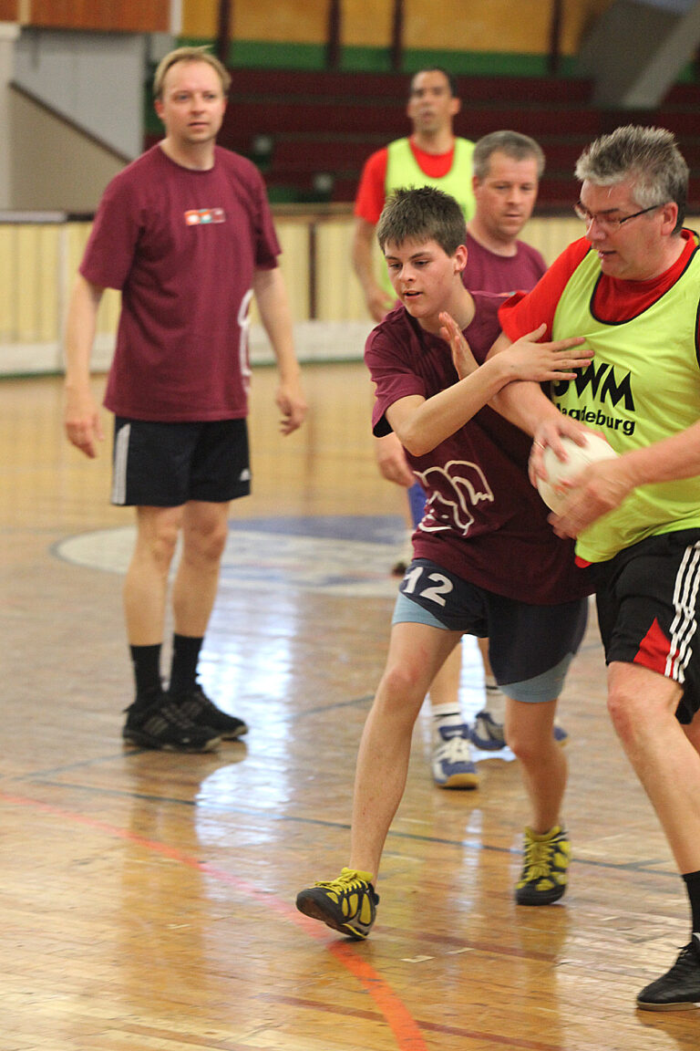 Handball-Benefizturnier des Presseclubs Magdeburg