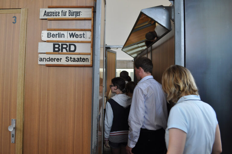 Presseclub-Mitgliederfahrt ins Regierungsviertel nach Berlin