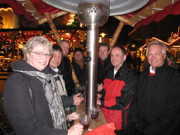Konstituierende Vorstandssitzung 2008 am 11.12.2008 auf dem Magdeburger Weihnachtsmarkt