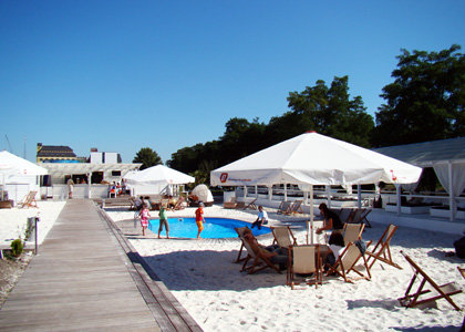 Montego Beachclub im Wissenschaftshafen